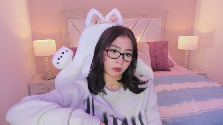 SophiaColinns's Streamate show and profile