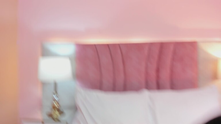 EmmaWeest's Streamate show and profile