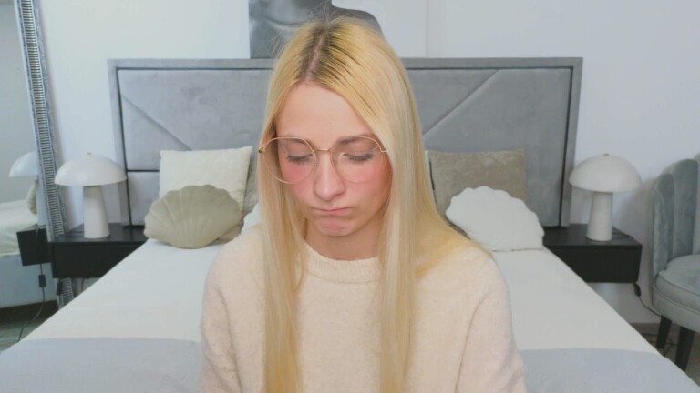 PinkAngelll's Streamate show and profile