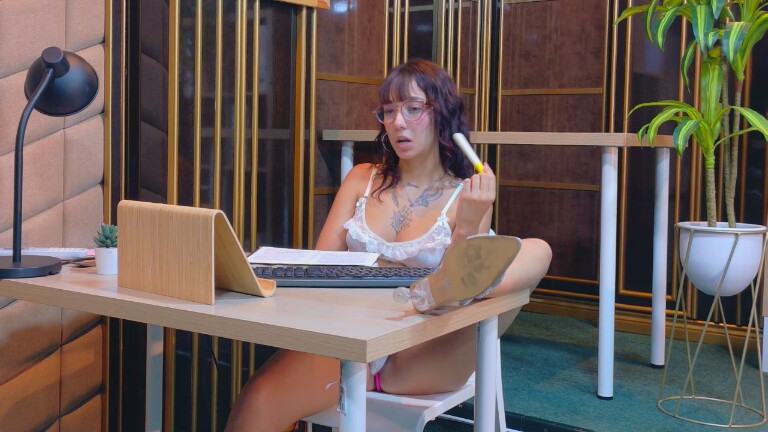 MiaRosel's Streamate show and profile