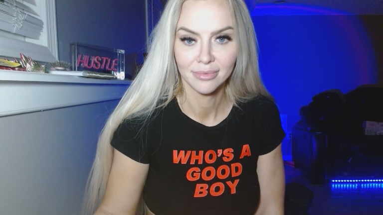 GoddessBuffBarbie's Streamate show and profile