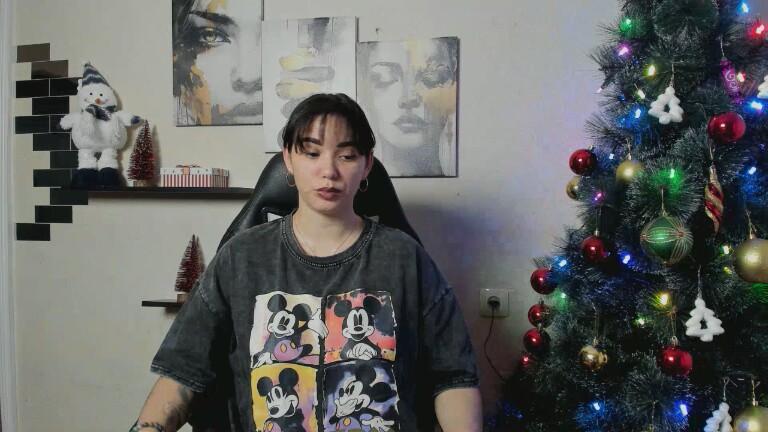 GlamNova's Streamate show and profile