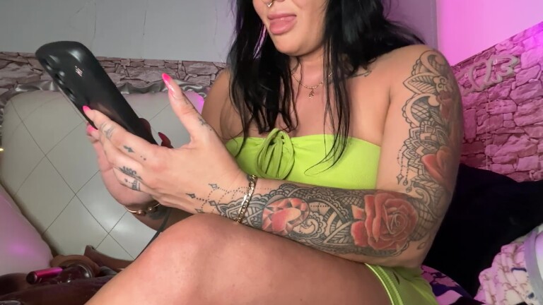 FitnesMilfy's Streamate show and profile