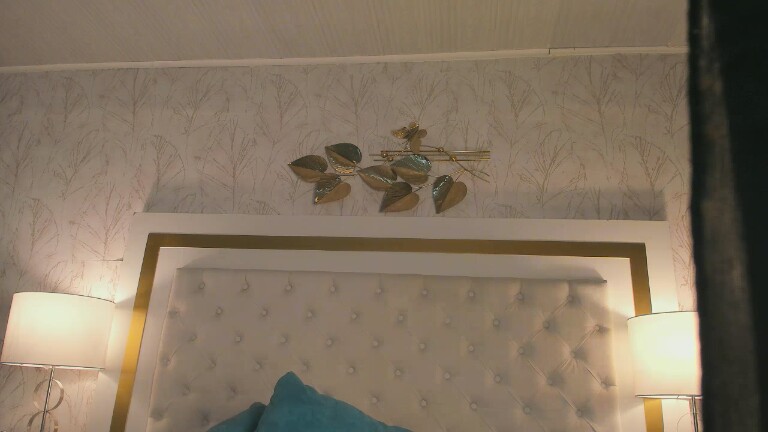 Mia_Ferreer's Streamate show and profile