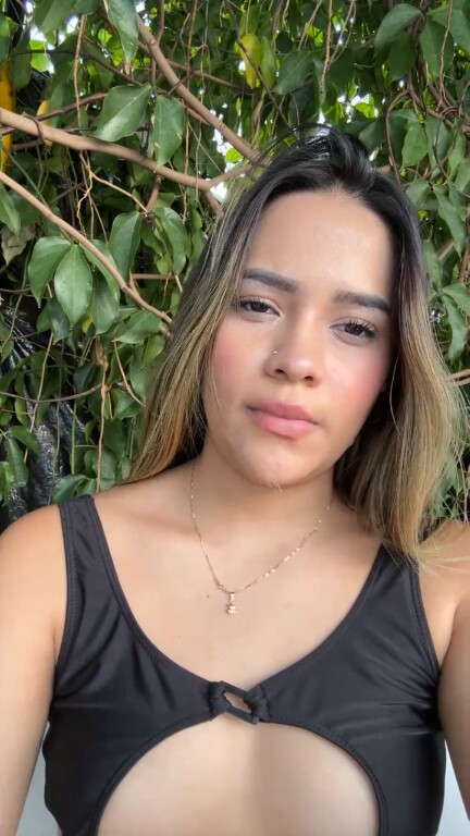 VioletaGrant's Streamate show and profile