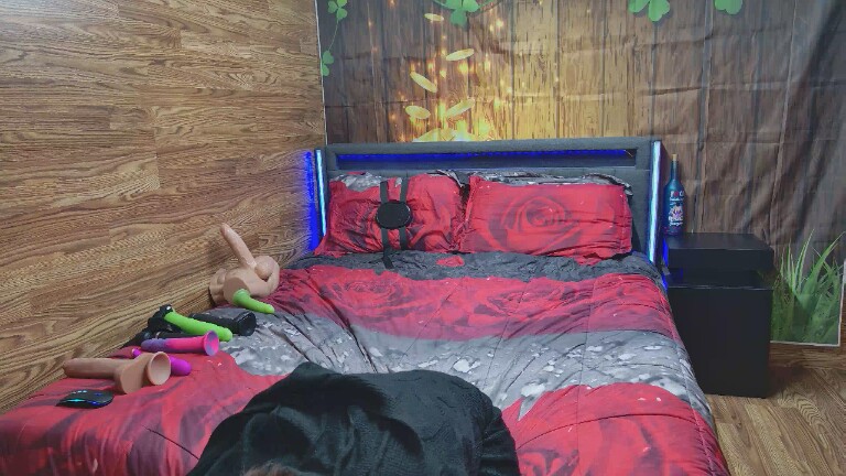 thesexymilf22's Streamate show and profile