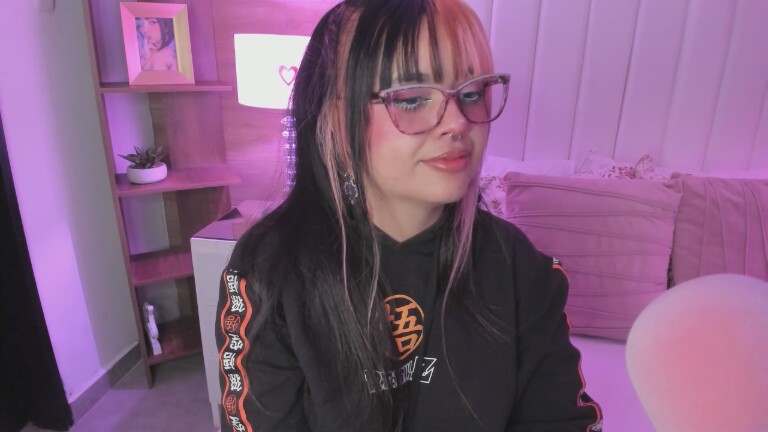 MaddieWaves's Streamate show and profile