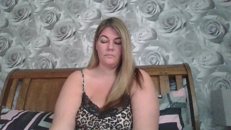 BabyCakesUK's Streamate show and profile