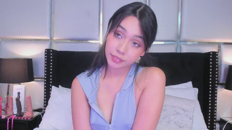 EmilyBlack69's Streamate show and profile