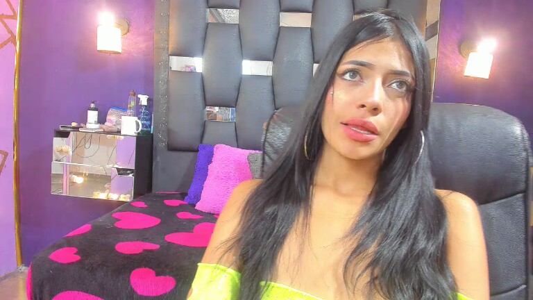 EMYCLARK's Streamate show and profile