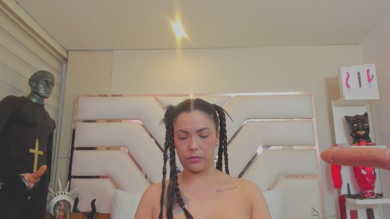 NikolleWilliams's Streamate show and profile