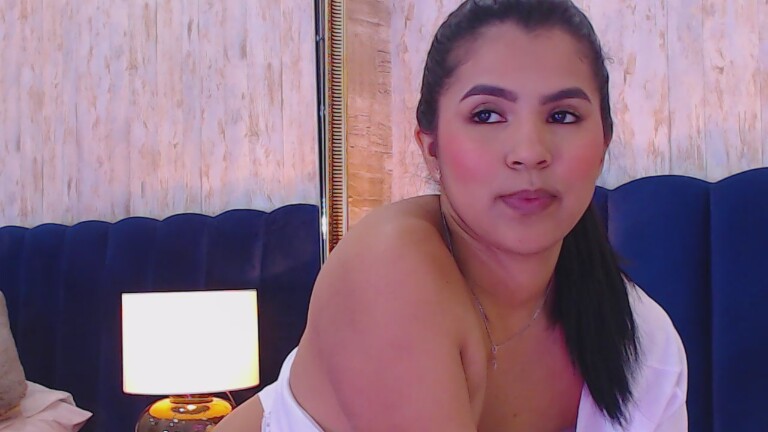 EmilyHunnter's Streamate show and profile