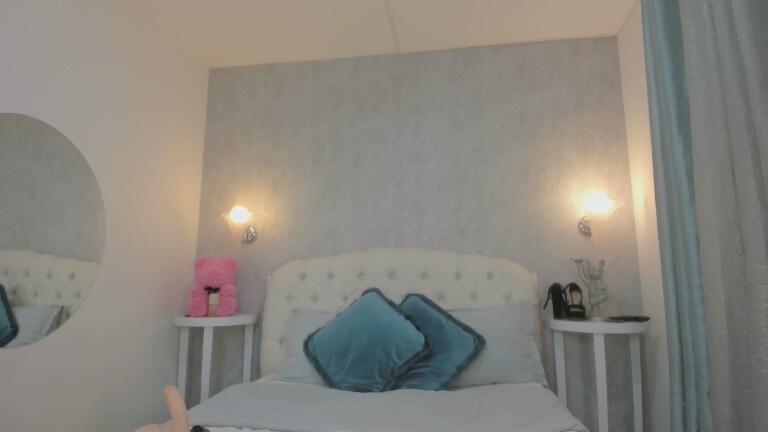 EmmilyMartinez's Streamate show and profile