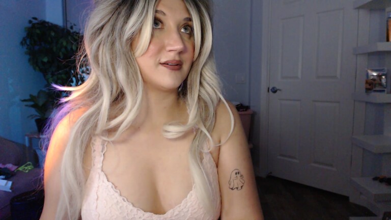 GoddessEmmy's Streamate show and profile