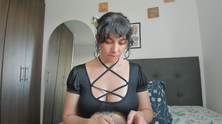 LoolaBrown's Streamate show and profile