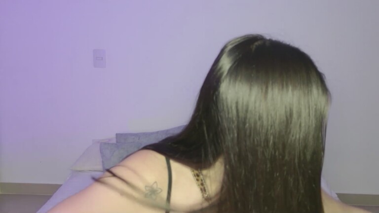 EmmaShaykk's Streamate show and profile