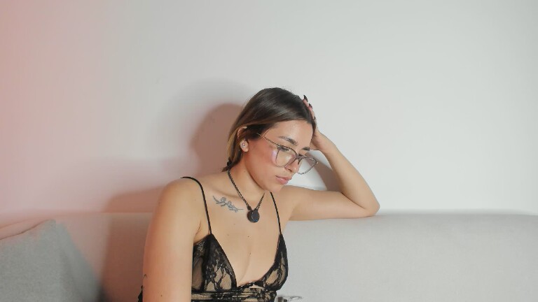 AuraRosse's Streamate show and profile
