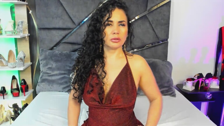CatlinBouuvier's Streamate show and profile