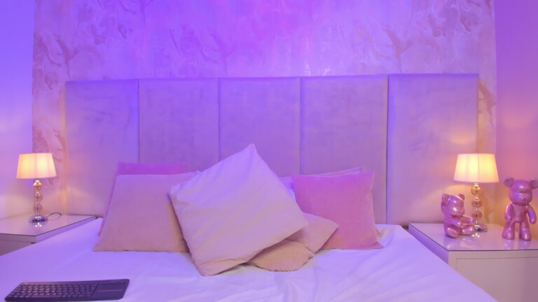 VenusMillan's Streamate show and profile