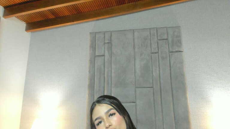 ZairaAbad's Streamate show and profile