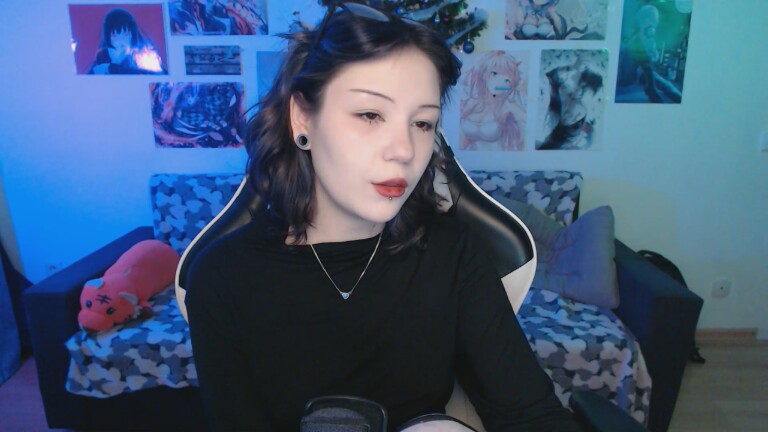 Minatyan18's Streamate show and profile