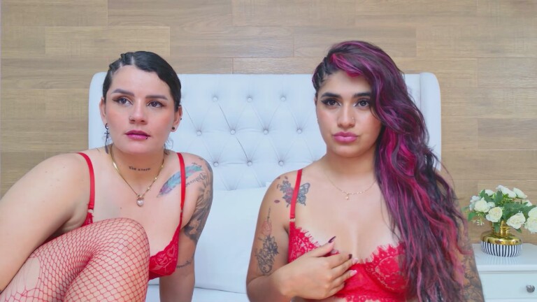 MaraAndSaray's Streamate show and profile
