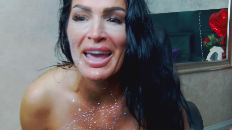 NicolleReyn's Streamate show and profile