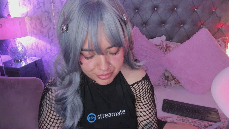 MaddieWaves's Streamate show and profile