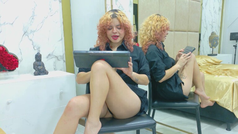 AlondraHill's Streamate show and profile