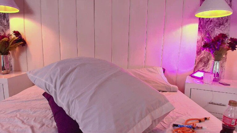 Angy_606's Streamate show and profile