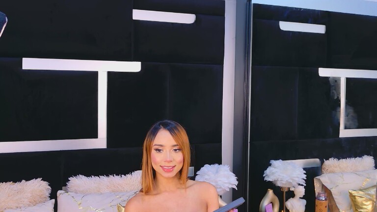 AlanaFerrara's Streamate show and profile