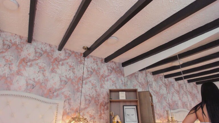 SaharaLyn's Streamate show and profile