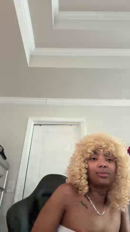 Beautifulbutterflyy's Streamate show and profile