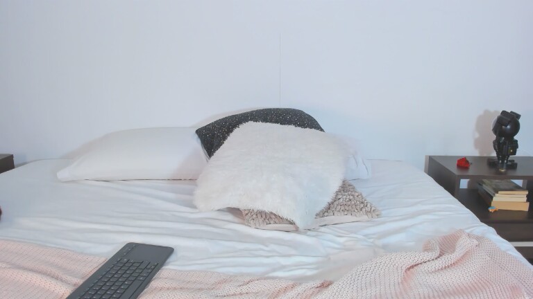 StephanyGray's Streamate show and profile