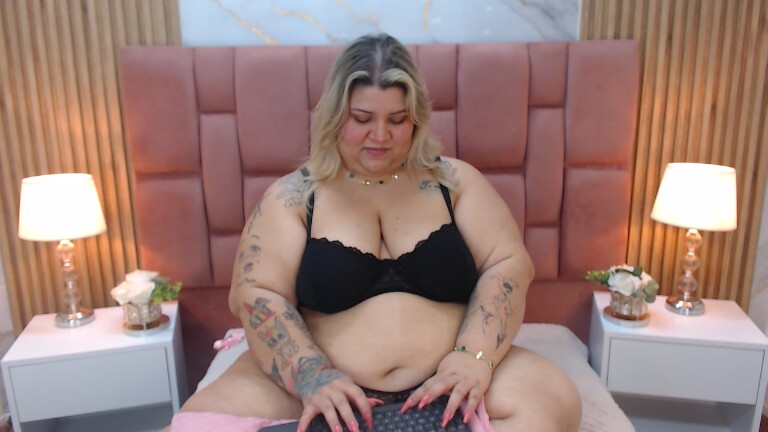 Evaverse's Streamate show and profile