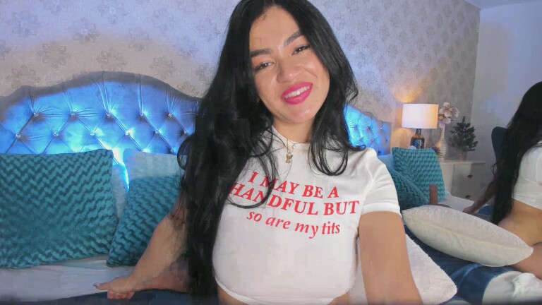 MayaWiills's Streamate show and profile