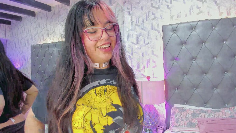 MaddieWaves's Streamate show and profile