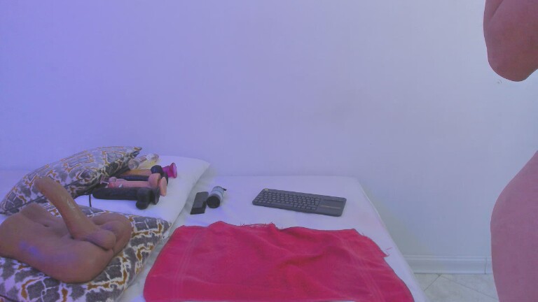 IsabelOrtega's Streamate show and profile