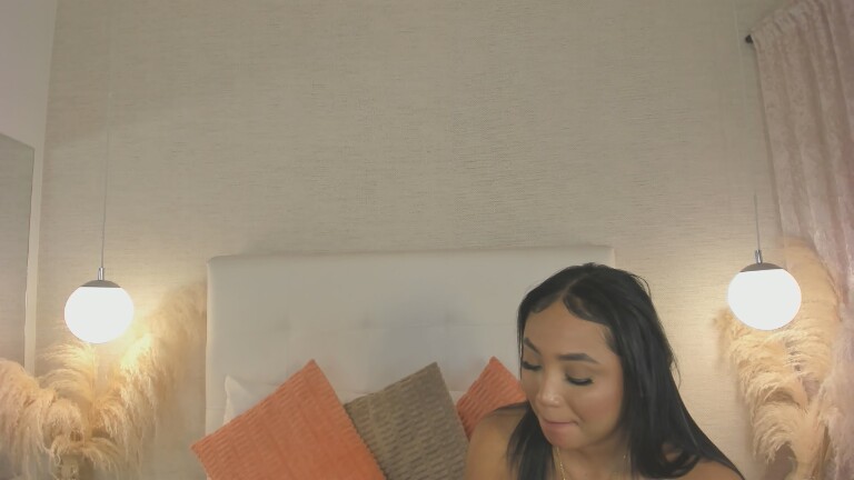 JenCampbell's Streamate show and profile