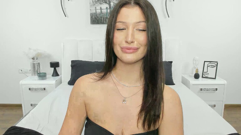 SherinStone's Streamate show and profile