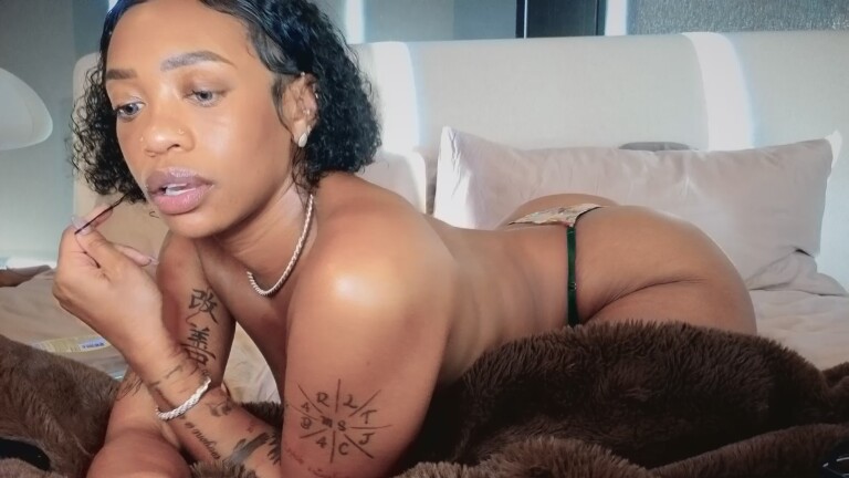 imanibabyXO's Streamate show and profile