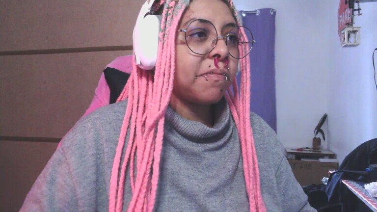 kenainai's Streamate show and profile