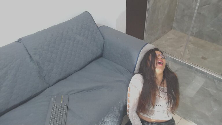 LunaDumont's Streamate show and profile