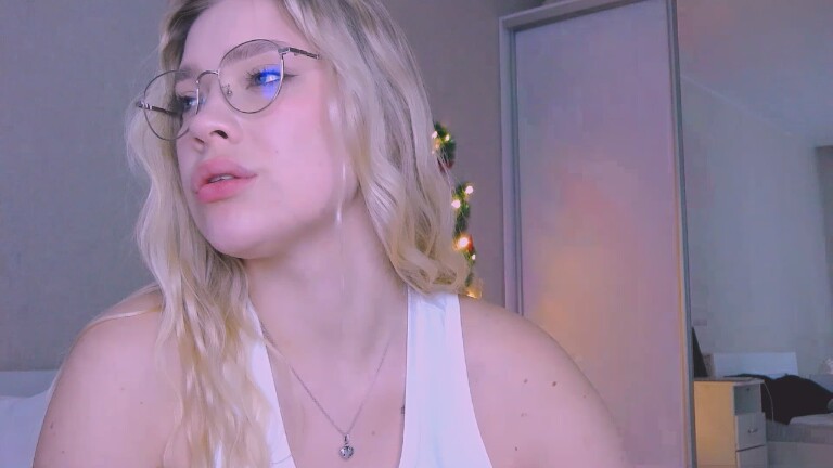 DianaLuna's Streamate show and profile