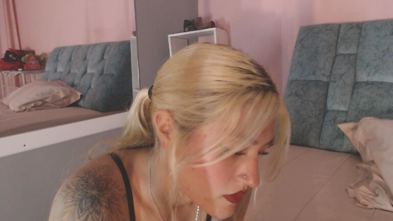 Camila_Cox's Streamate show and profile