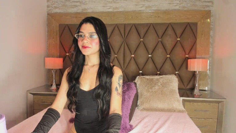 DafneJames's Streamate show and profile