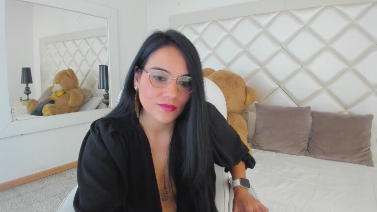 mia_sweetie's Streamate show and profile