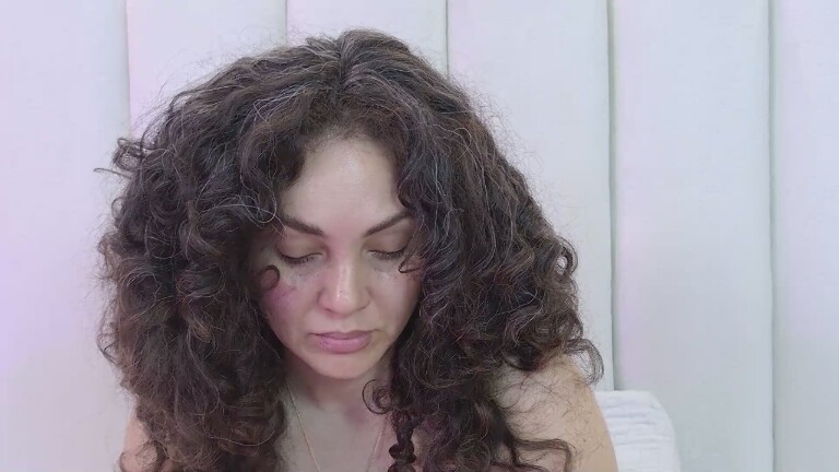 juliiabadleer's Streamate show and profile