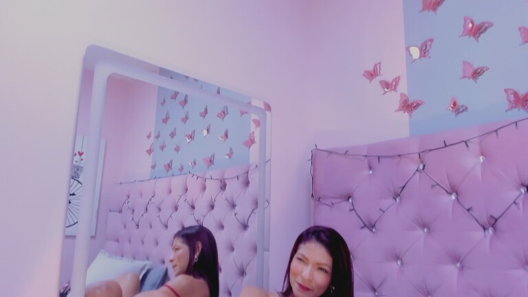 Hannapetit29's Streamate show and profile