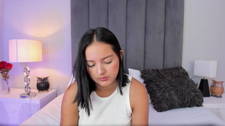 LeahAshford's Streamate show and profile